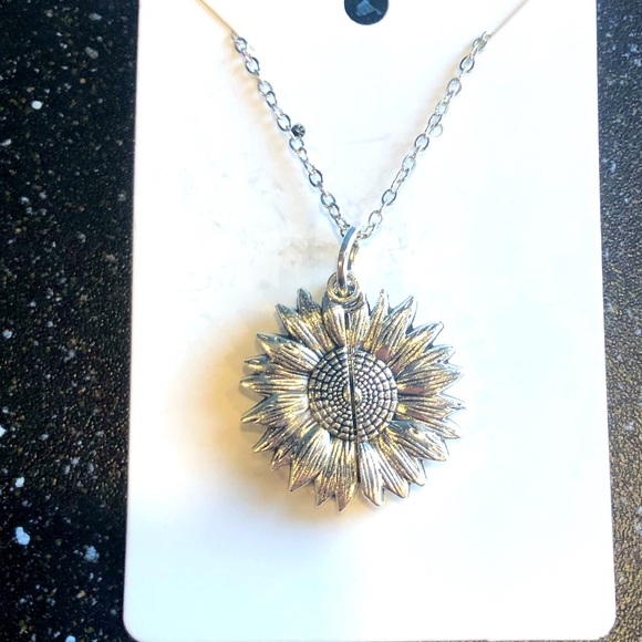 Necklace daisy you are my sunshine NWT - Picture 2 of 2
